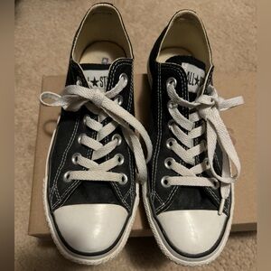 NWOT Unisex Converse Black